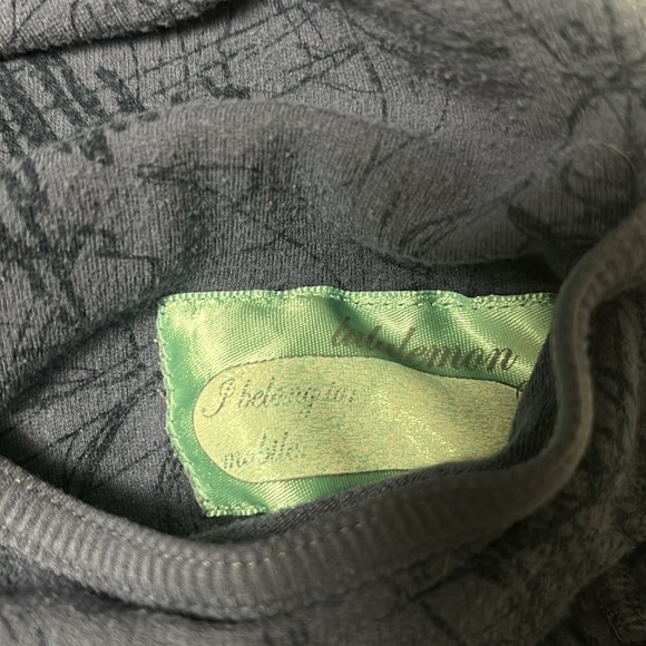 Women’s Lululemon hoodie lightweight loose fit size 10 - Picture 5 of 6